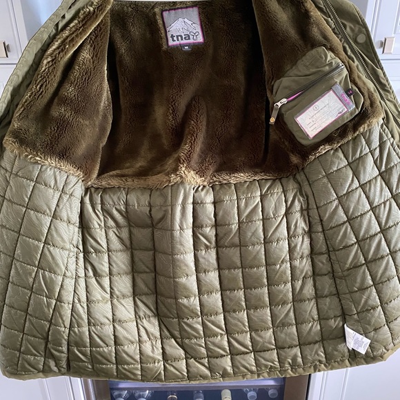 TNA Parka - Picture 4 of 9